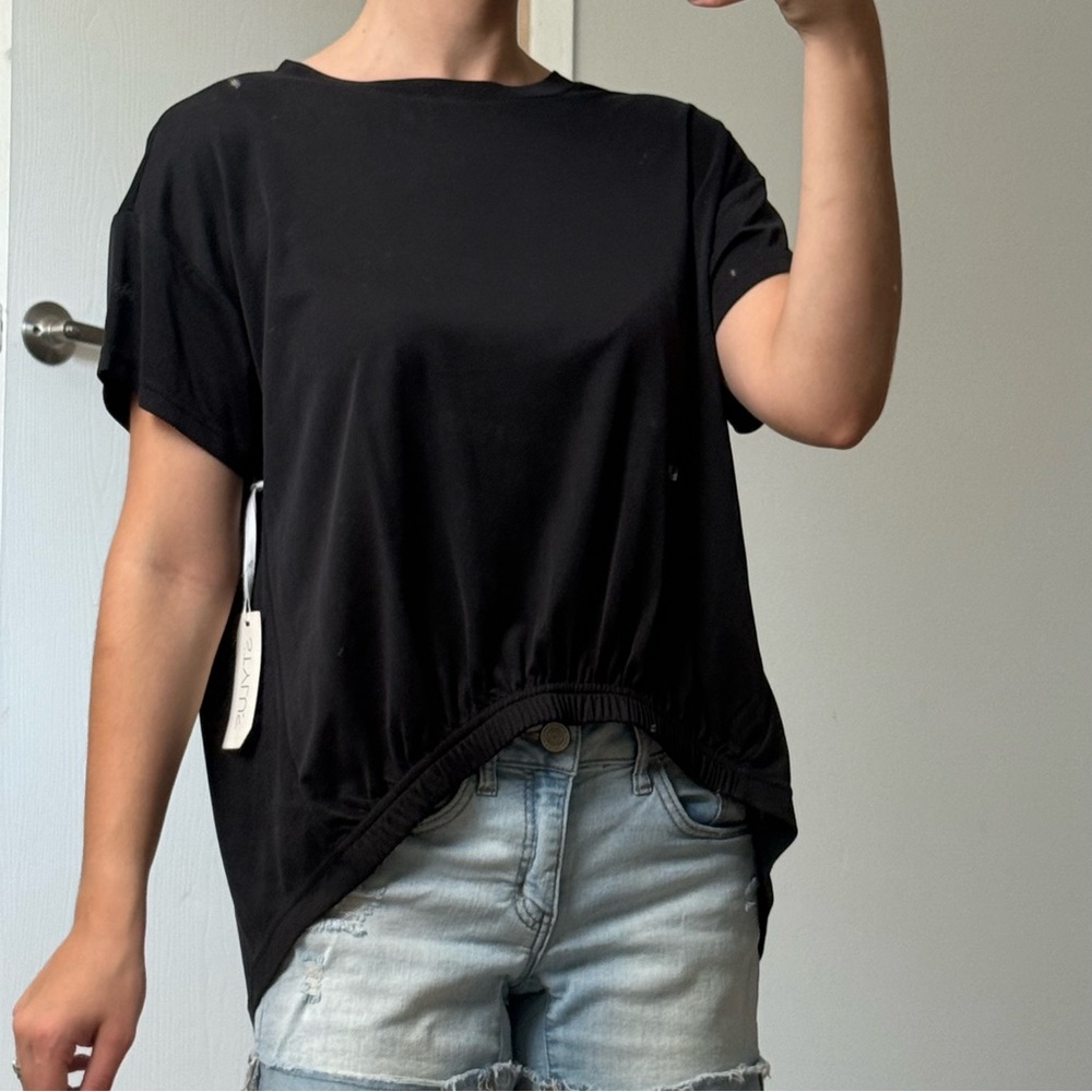 Chic Black Short Sleeve Women's Top High Low Stylus Size Large New With Tags